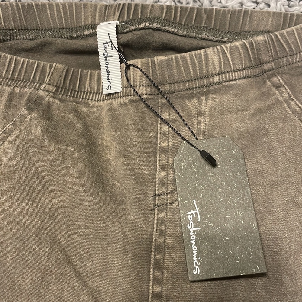 Olive Green Moto Leggings - Picture 5 of 6